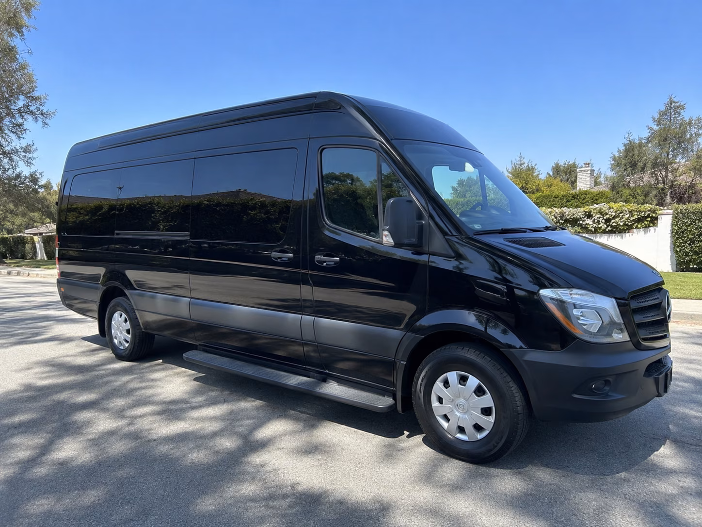 book the perfect ride for your next airport transfer 1