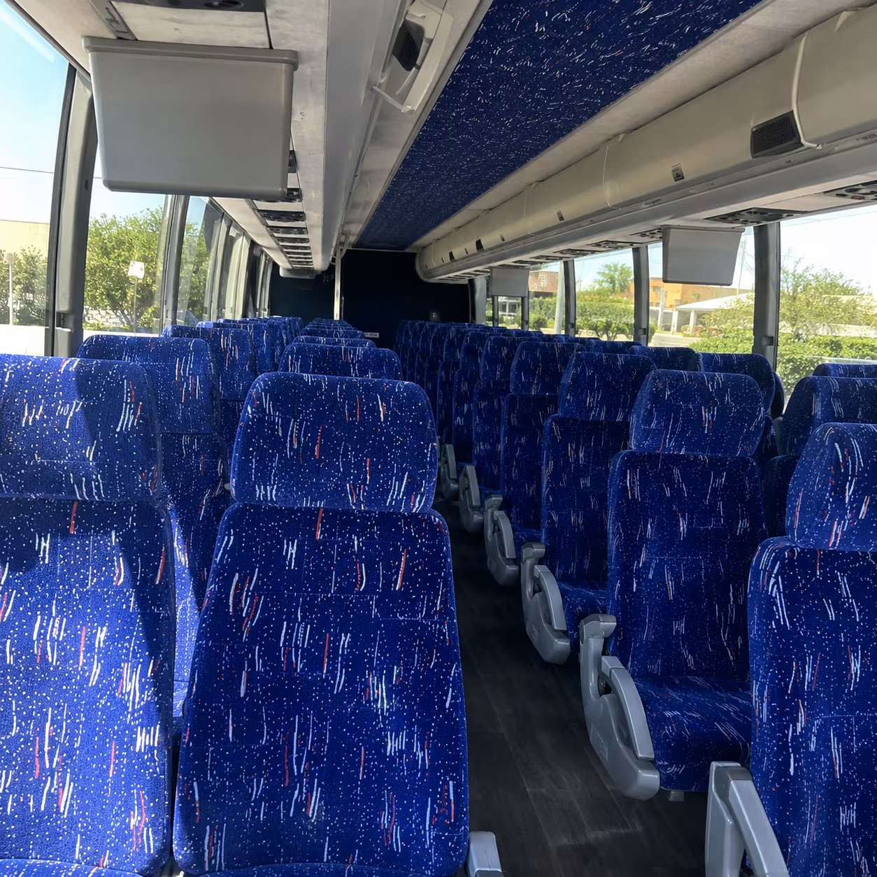 book the perfect ride for your next field trip 4