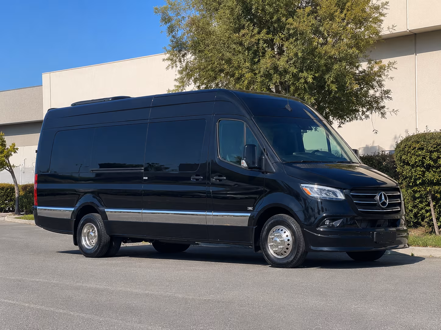book the perfect ride for your next wine tour 2