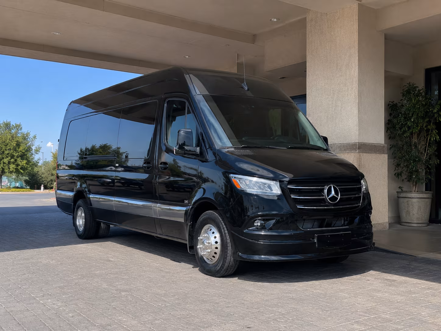 book the perfect ride for your next wine tour 5