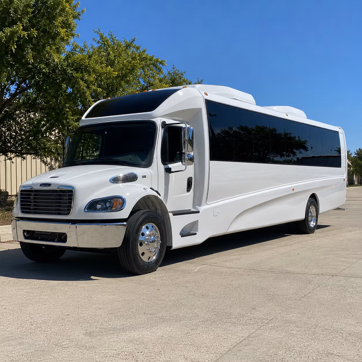 concord 20 passenger minibus