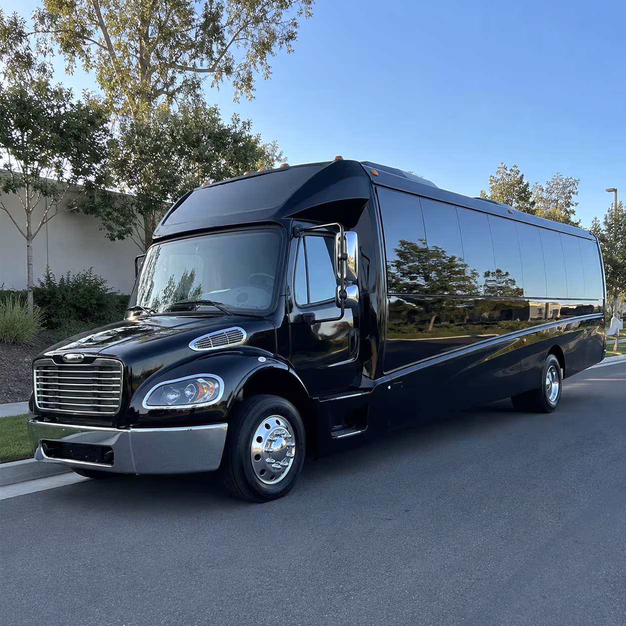 concord 35 passenger minibus