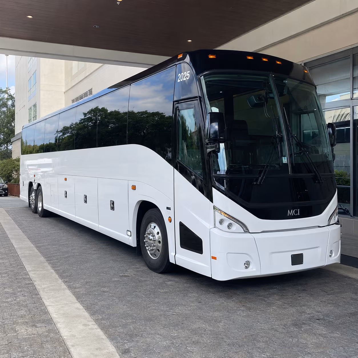 concord 54 passenger charter bus